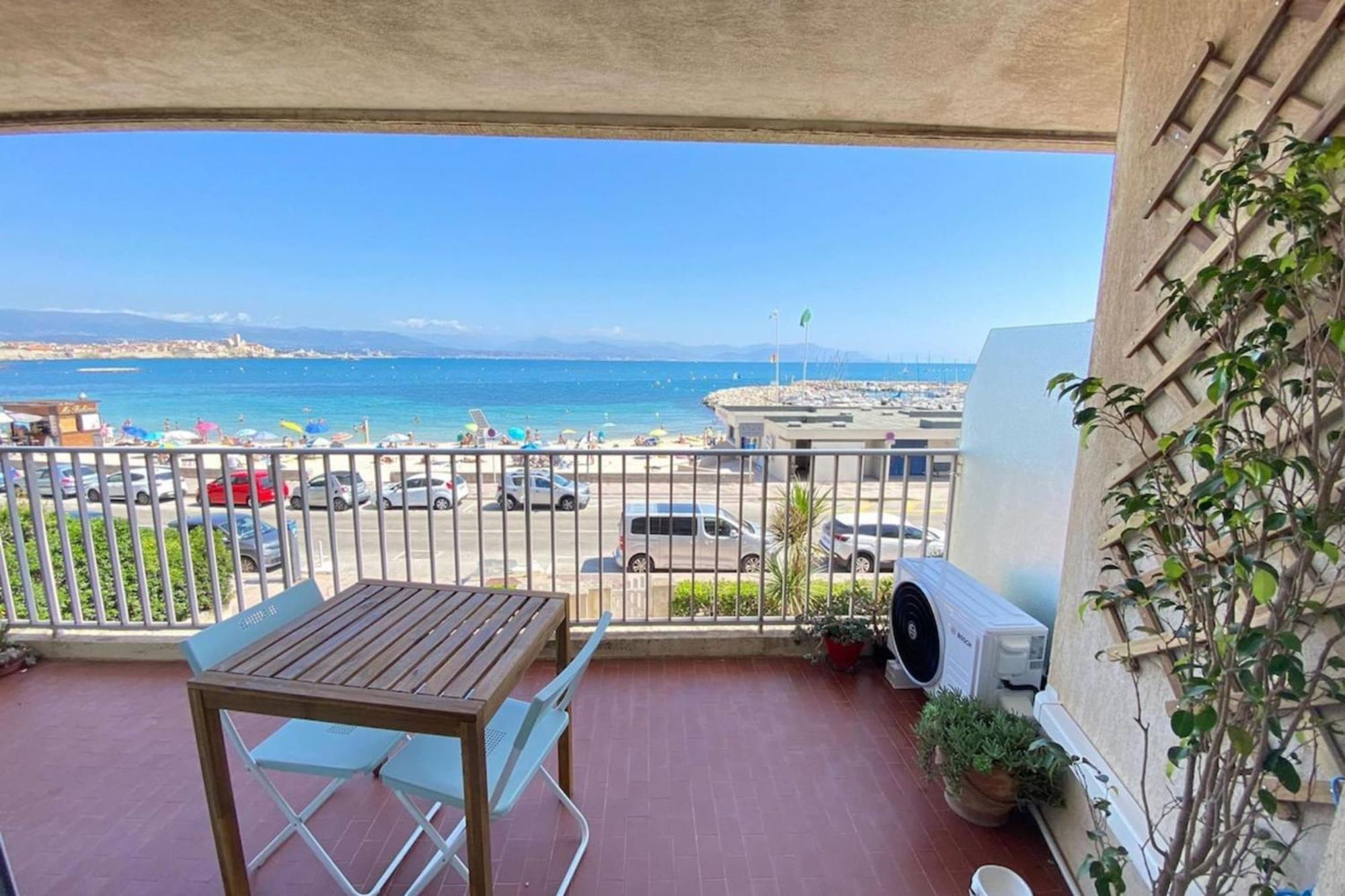 06at1 - Cosy Seaside In An Ideal Location * Antibes