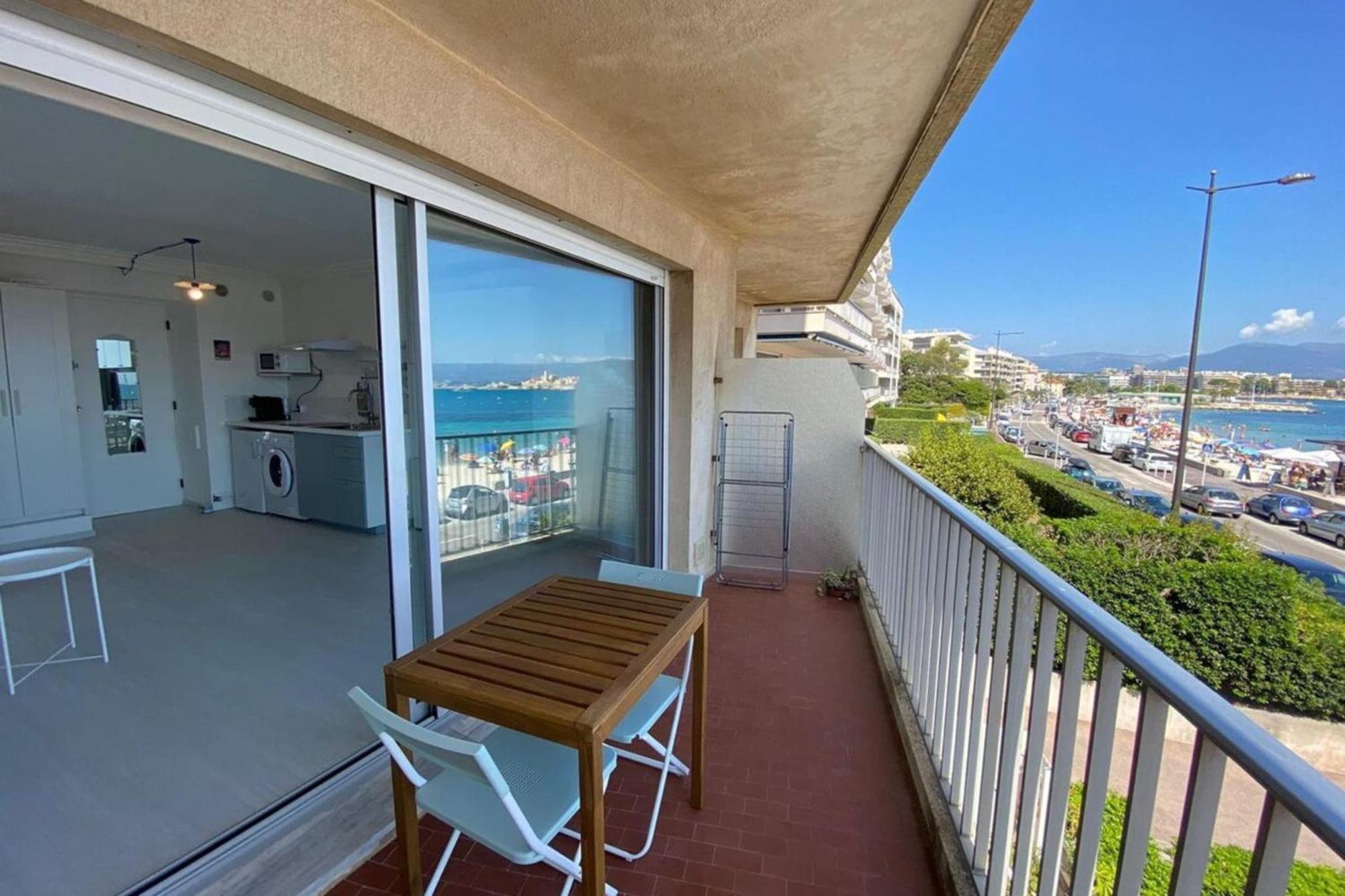 06at1 - Cosy Seaside In An Ideal Location